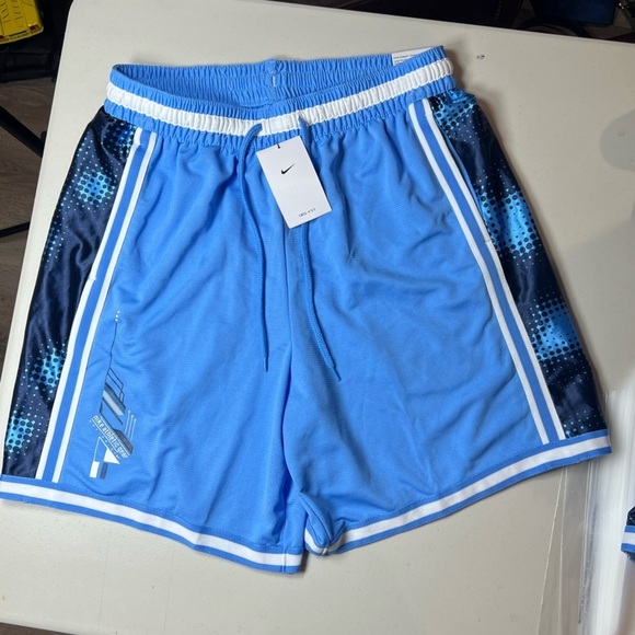 NWT Nike XL Blue Mesh Basketball Retro Camo Performance Shorts Athletic $65 - Picture 1 of 11
